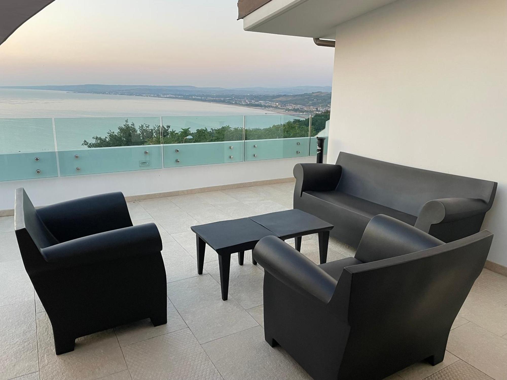 Santa Lucia Home Vasto Exteriér fotografie
