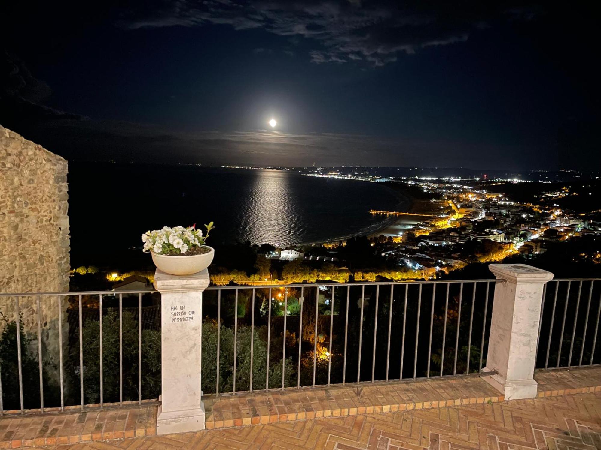 Santa Lucia Home Vasto Exteriér fotografie